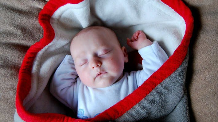 赤ちゃんのうつぶせ寝での注意点
