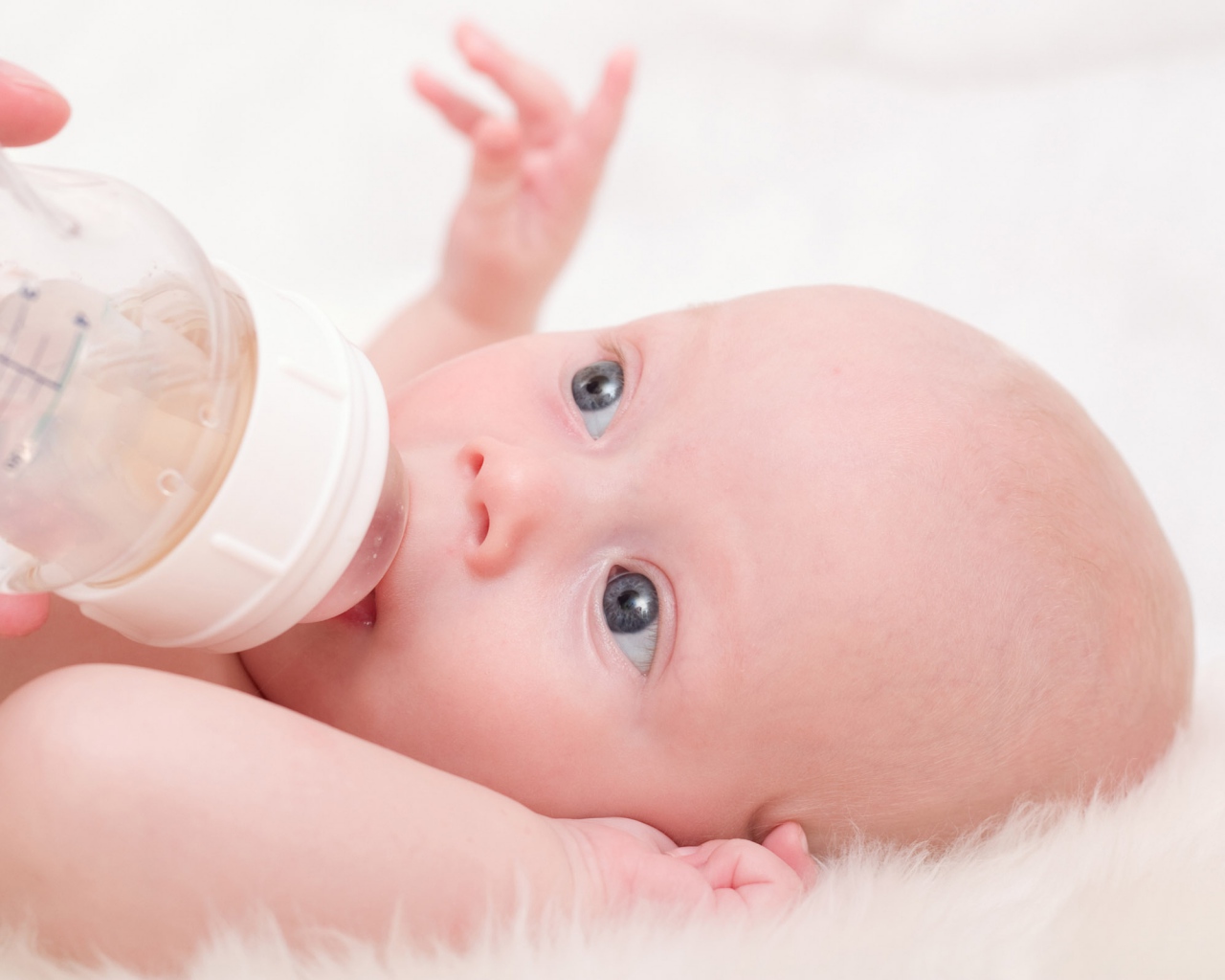 赤ちゃんに水道水をそのままあげるのは危険？