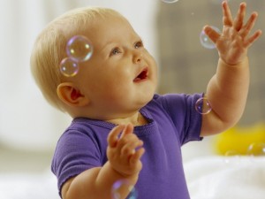 baby_bubbles_play_cute_knowledge_25633_1024x768